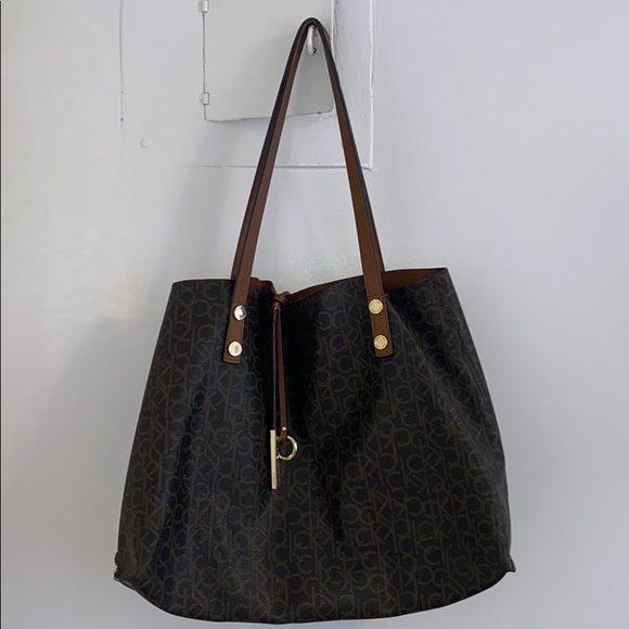 Calvin Klein Reversible Monogram Shoulder Bag - Picture 2 of 9